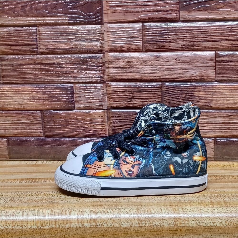 Converse Justice Leauge Size 8 Toddler